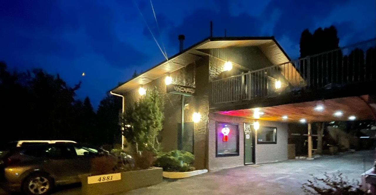 Destination Inn Рейдиум-Хот-Спрингс Экстерьер фото